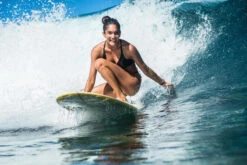 Bikinibroekje ALY Met Smalle En Elastische Randen Van Ribstof Zwart -Aanbiedingen Trend Doek Winkel bikinibroekje aly met smalle en elastische randen van ribstof zwart 12