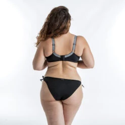 BIKINITOP ASTRID BALCONETTEMODEL MET COMFORTABELE BEUGELS IN TEXTIEL ZWART -Aanbiedingen Trend Doek Winkel bikinitop astrid balconettemodel met comfortabele beugels in textiel zwart 2