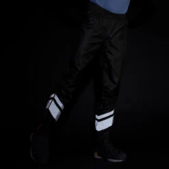 BTWIN Regenbroek Met Geïntegreerde Schoencovers Voor Op De Fiets 540 Dames Zwart -Aanbiedingen Trend Doek Winkel regenbroek met geintegreerde schoencovers voor op de fiets 540 dames zwart 7