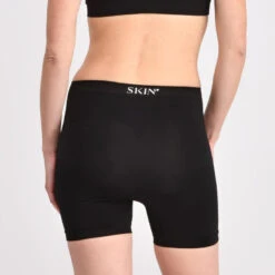 SKINUP Technische Tennisshort Voor Dames -Aanbiedingen Trend Doek Winkel skinup technische tennisshort voor dames 2