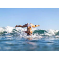 High Neck Bikinitop Met Pads Andrea Wave Fuchsia 38 High Neck Bikinitop Met Pads Andrea Wave Fuchsia -Aanbiedingen Trend Doek Winkel surfbikinitop voor dames andrea marin open rug witgrijs 18